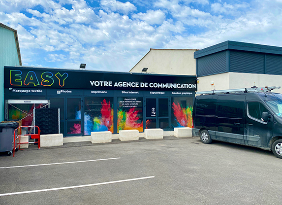 Equipe Agence Easy en réunion de présentation